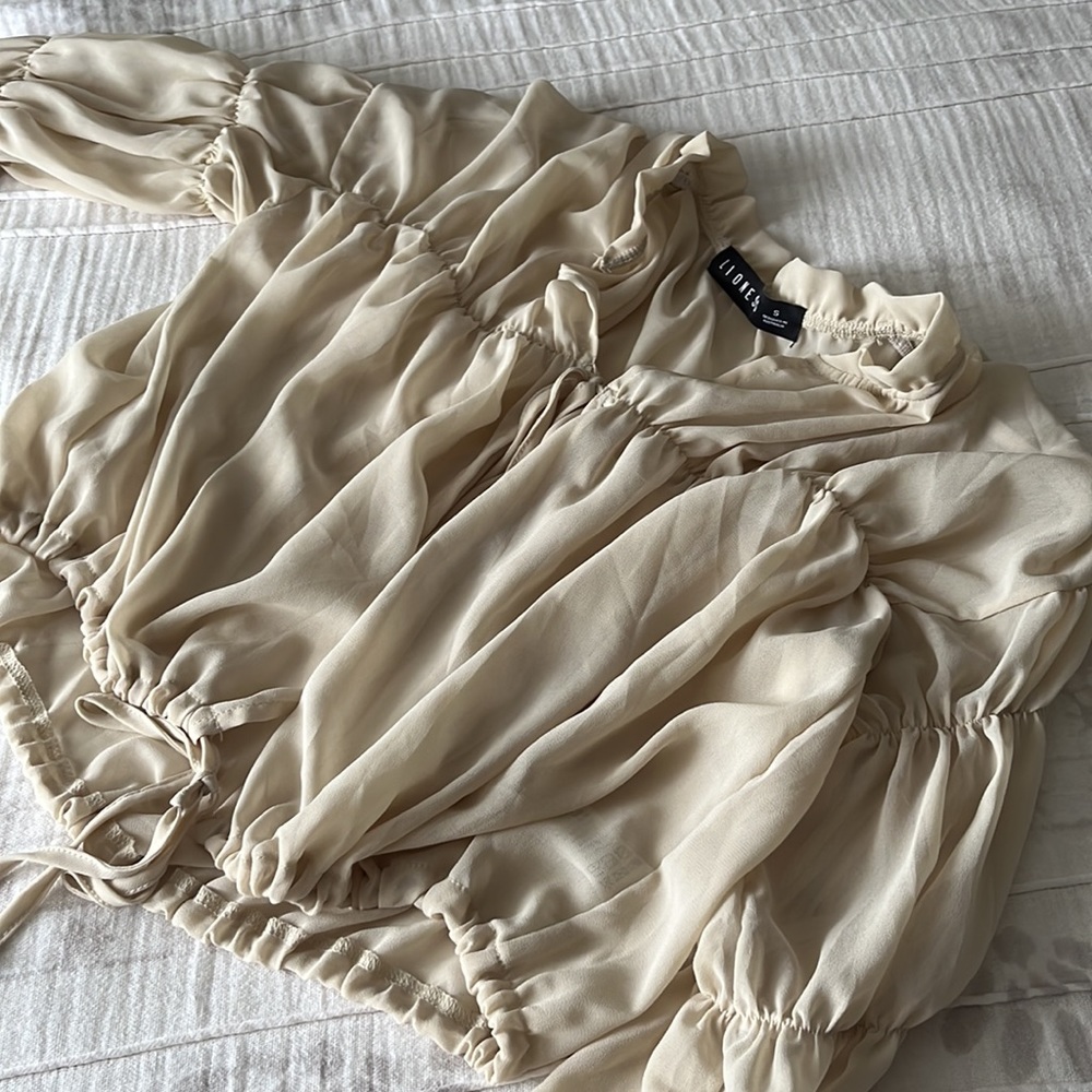 Lioness Ruffle Shirt - Picture 2 of 4